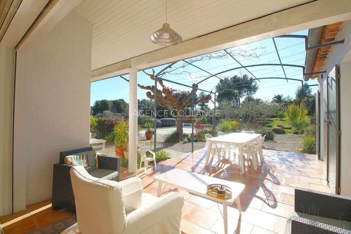 Maison à LA CADIERE-D'AZUR