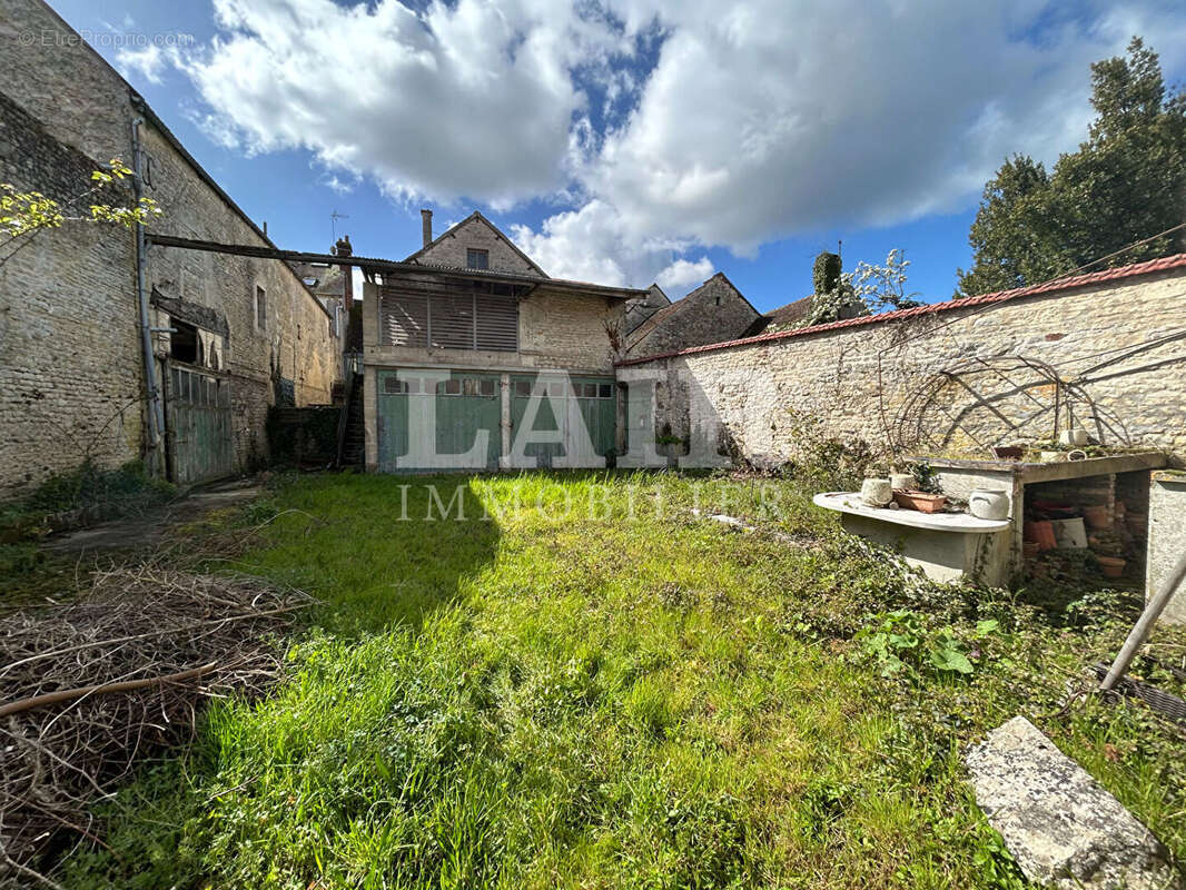 Maison à ECOUCHE