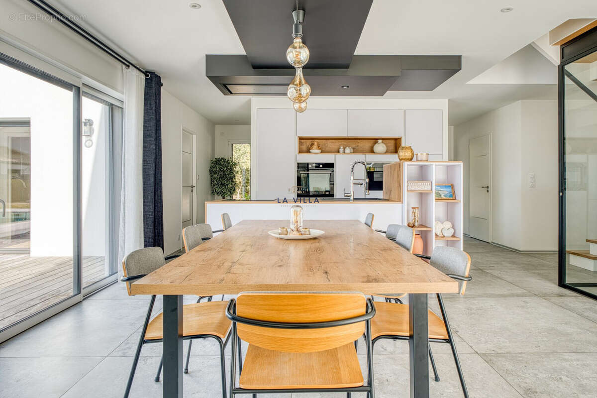 Maison à SAINT-HILAIRE-DE-RIEZ