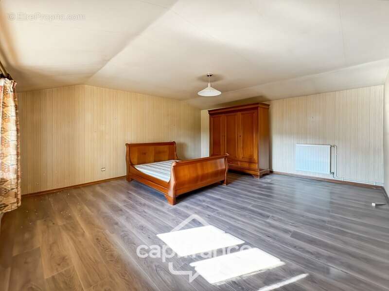 Maison à CHATEAUNEUF-SUR-ISERE