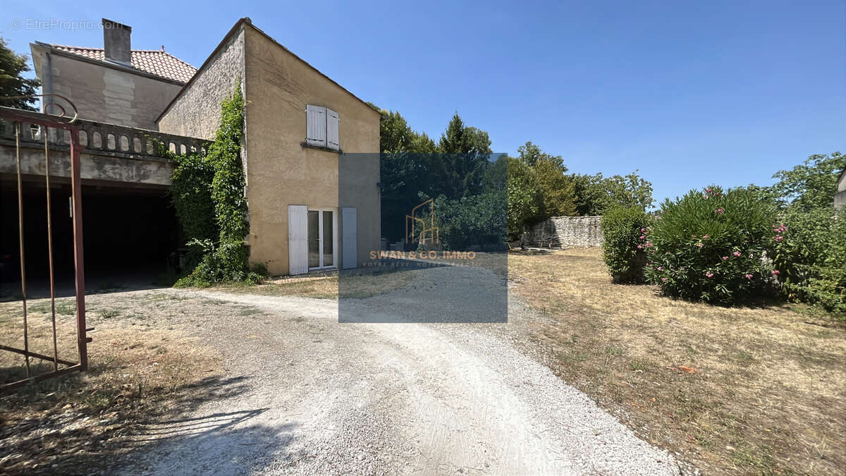 L'élégance d'une demeure de caractère, le privilège d'un domaine au cœur du village - photo 33