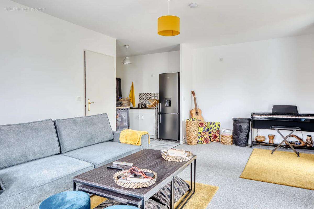 Appartement à VAL-DE-REUIL