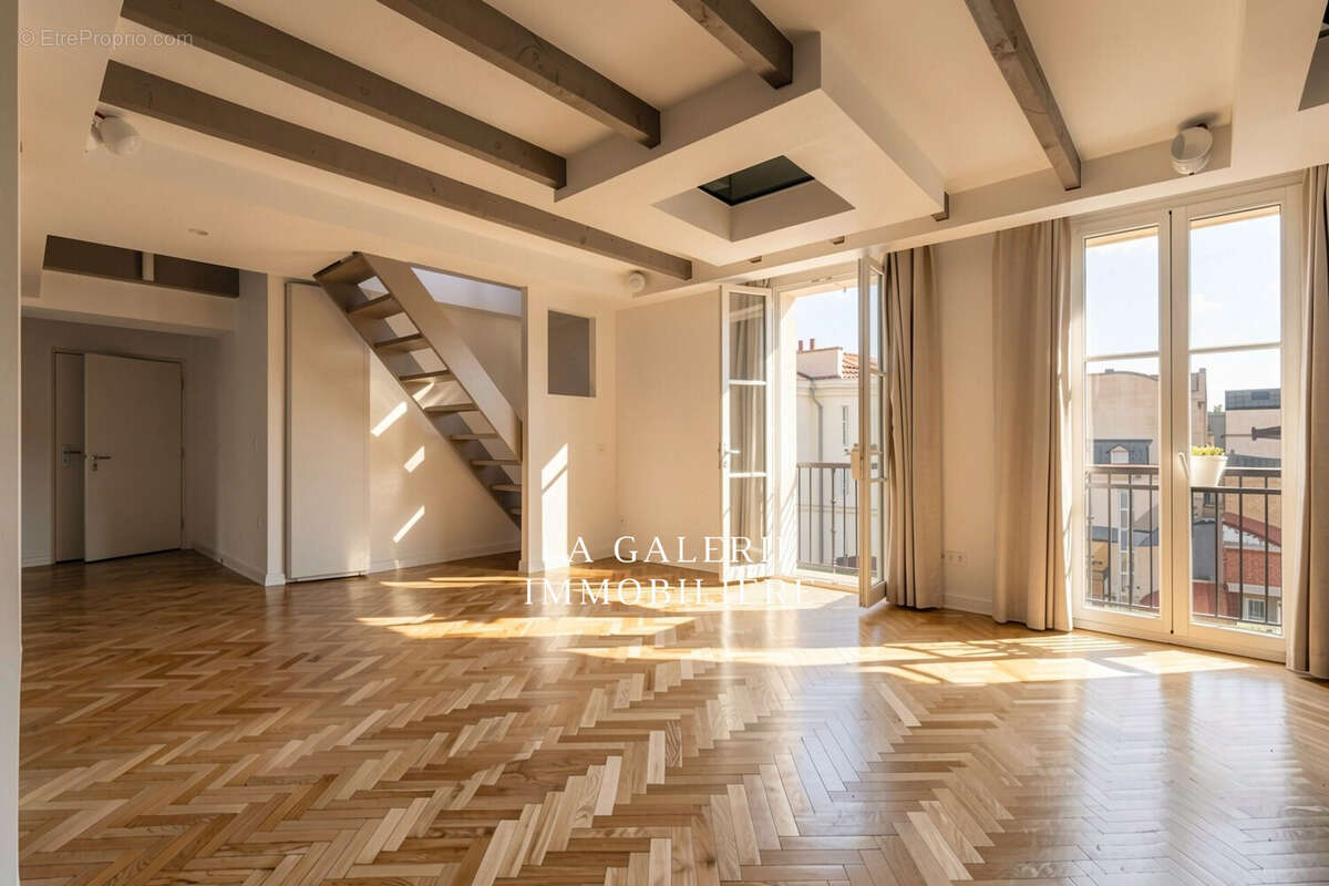 Appartement 90 m² à Puteaux  - photo 5