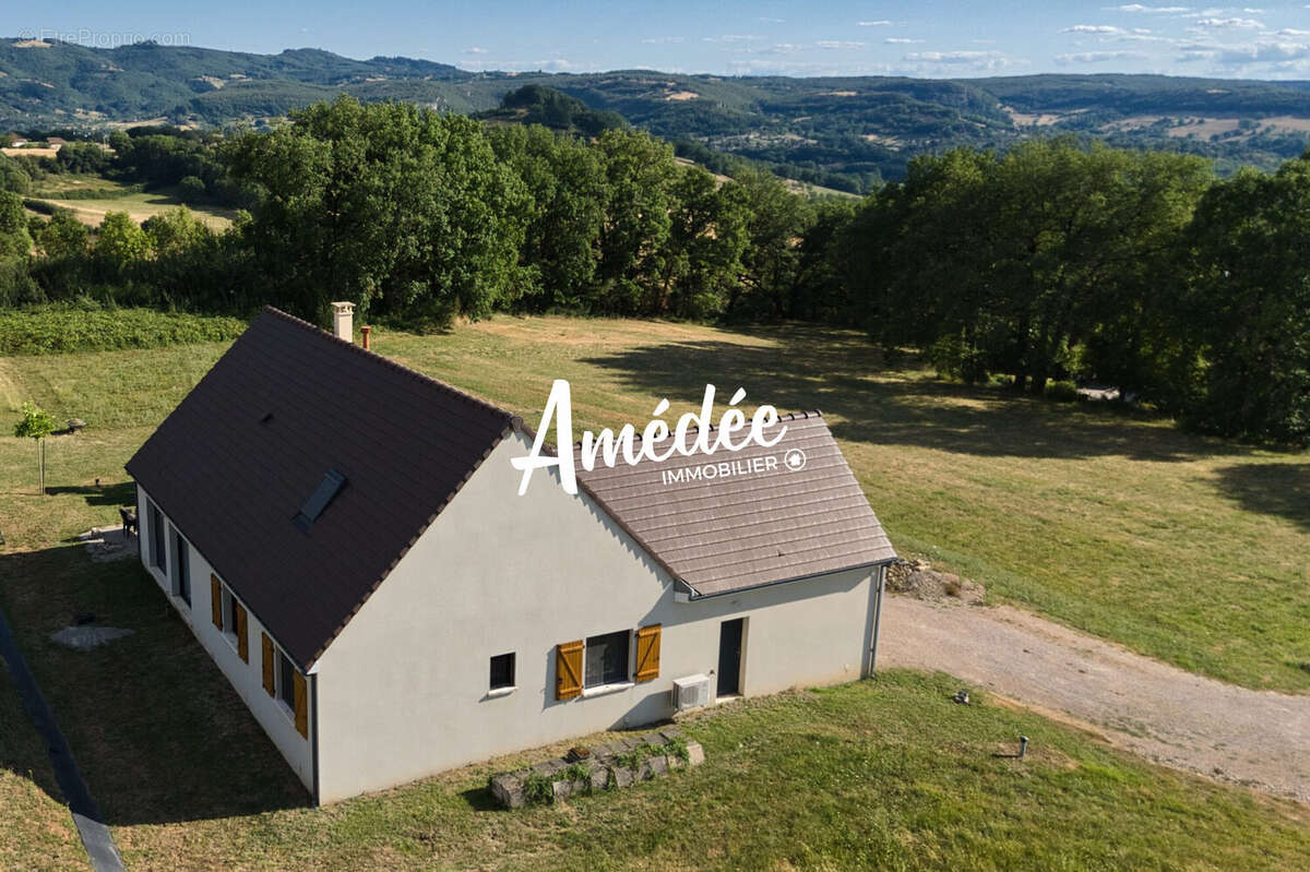 Maison 99 m² à Belmont-Bretenoux  - photo 3