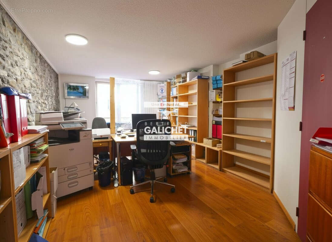 Bureau 1er étage - Appartement à GAP