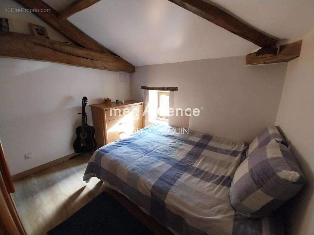 Maison rénovée 85 m² • Jardin • Terrasse • 2 chambres + bureau • À 3 min de Jonzac - photo 5