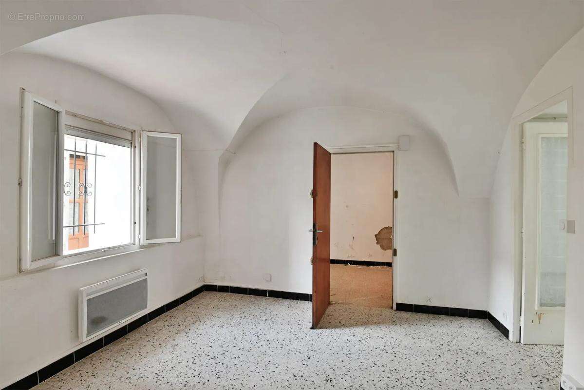 Appartement T3 RDC de 60 m² à Marguerittes - photo 2