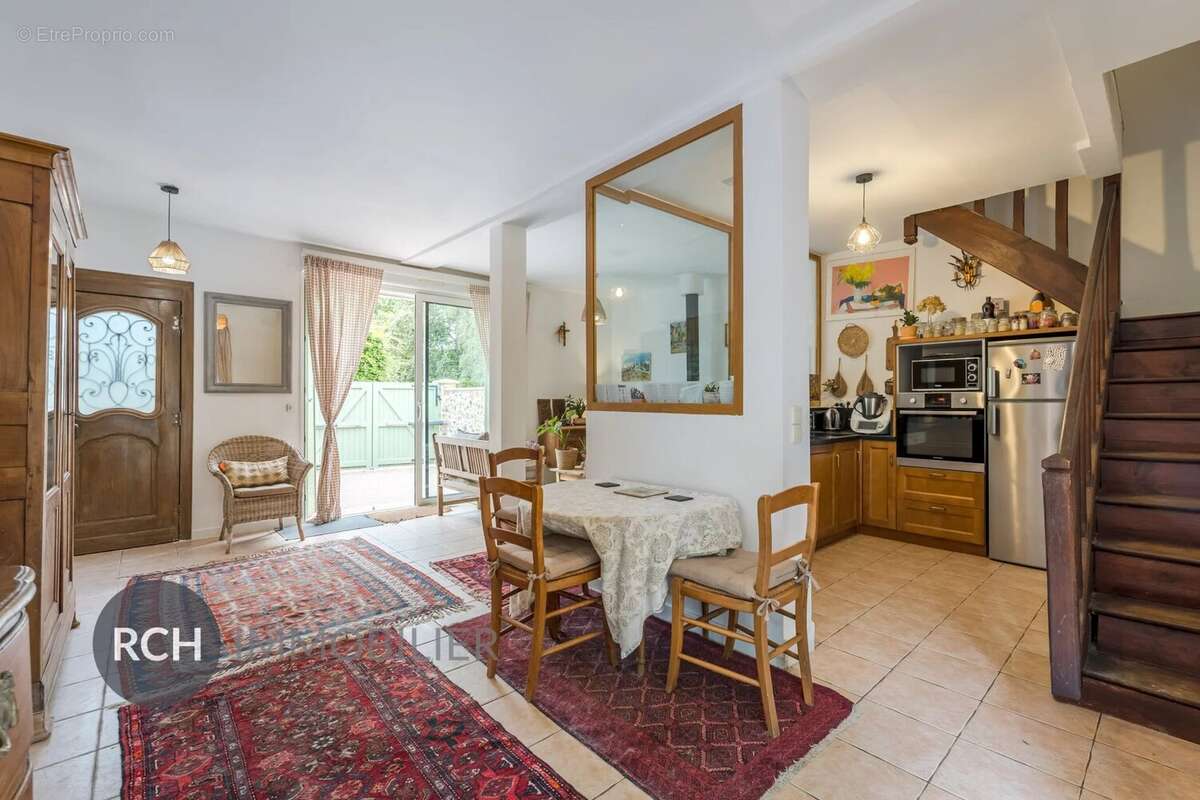 Maison à MONTFORT-L'AMAURY