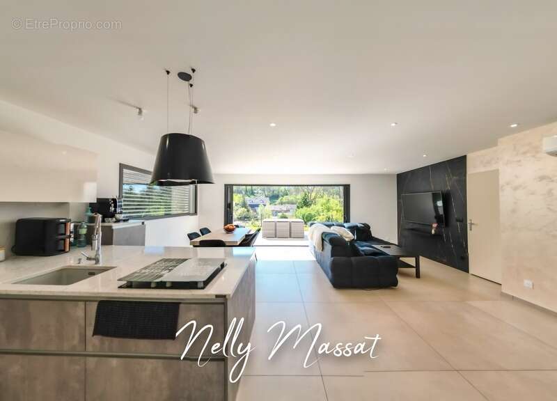 Maison à GRESY-SUR-AIX