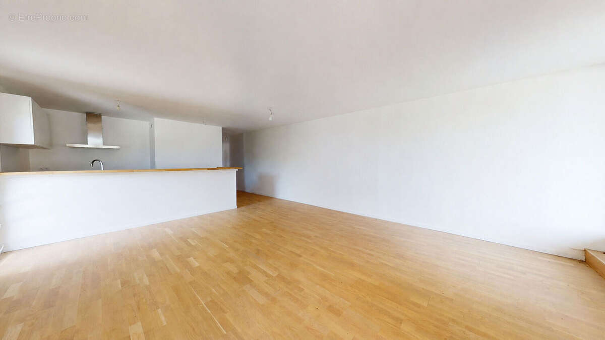 Appartement 4 pièce(s) 112 m2 avec immense terrasse! - photo 3