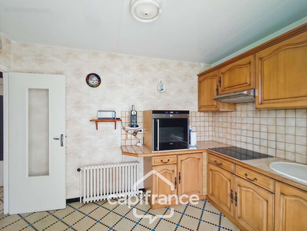 Maison à vendre 4 pièces BESSE SUR BRAYE (72)  -  terrain 2816 m²  - - photo 14