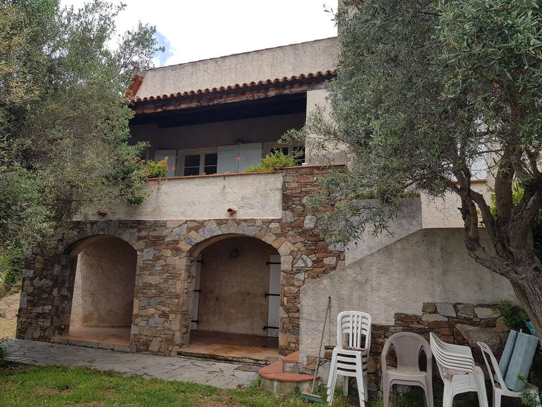 Maison à CARQUEIRANNE