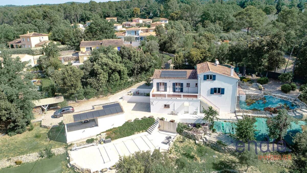 Maison à LORGUES