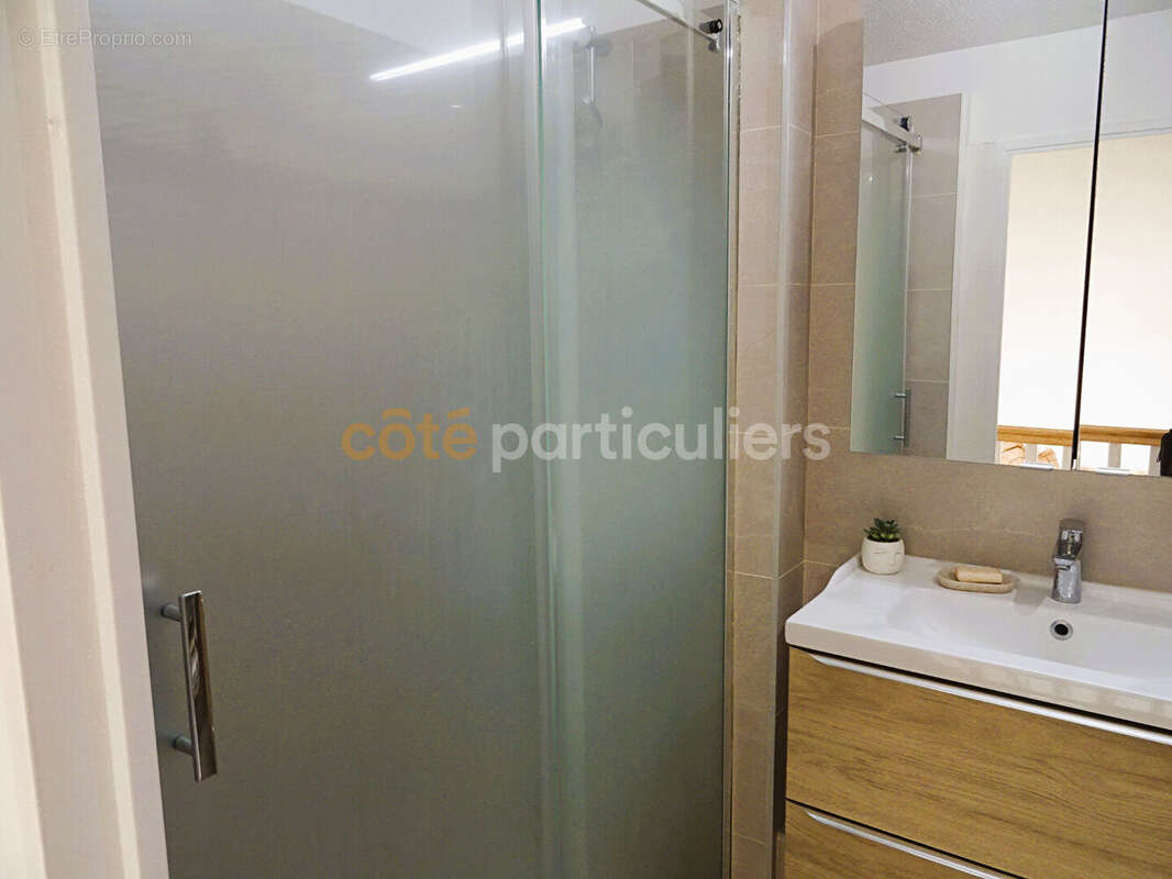 Appartement à LATTES