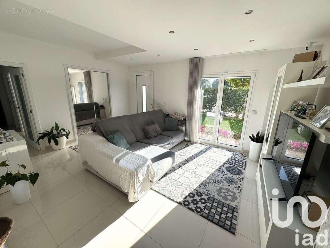 Photo 4 - Maison à PONTAULT-COMBAULT