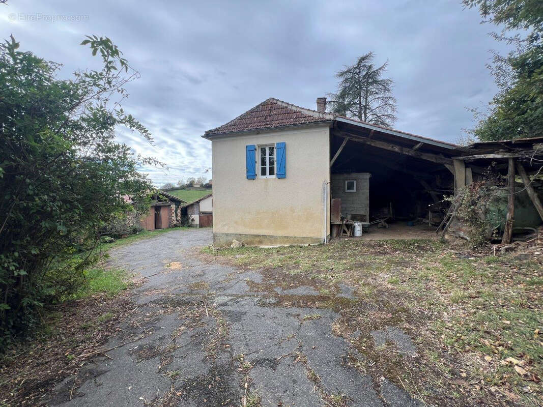 Maison à MIRANDE