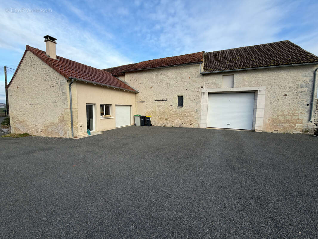 Maison à SAINT-SAUVEUR