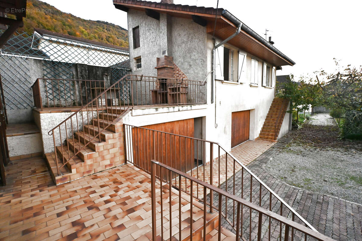 Maison à VILLARD-BONNOT