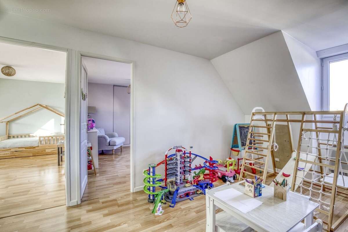 Maison à LES MOLIERES