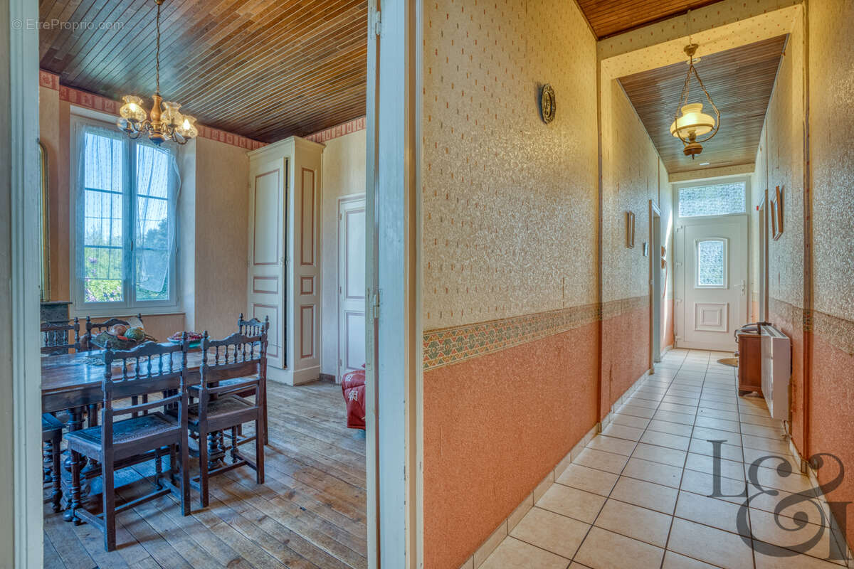 Propriété en pierre à rénover à vendre à Villeneuve-sur-Lot - photo 9