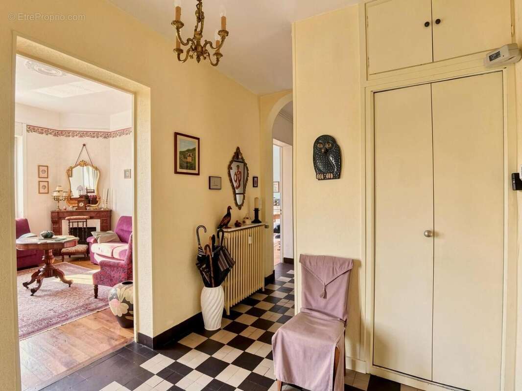   - Appartement à AUBENAS