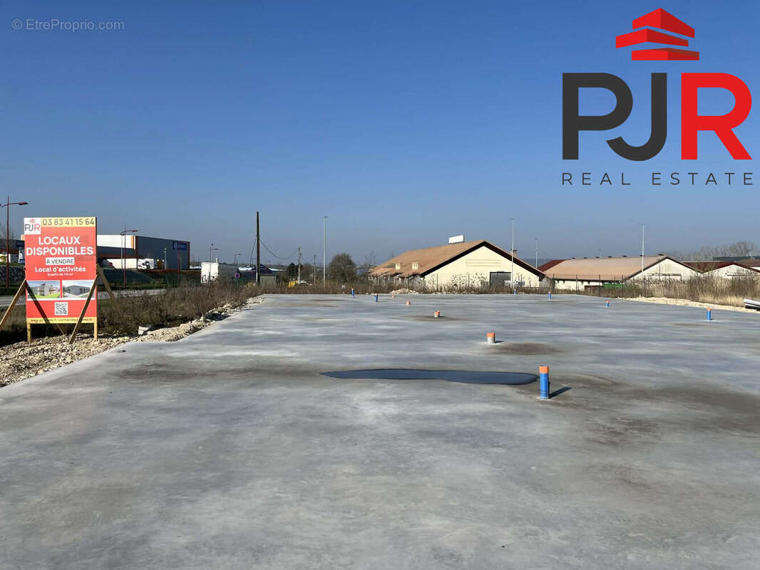 Commerce à VILLE-EN-VERMOIS