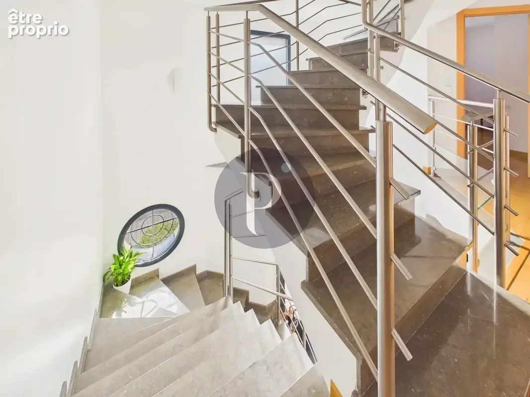 Exclusivité - propriété 8 pièces - réception 85 m² - 5 chambres -terrain 660 m² - photo 16