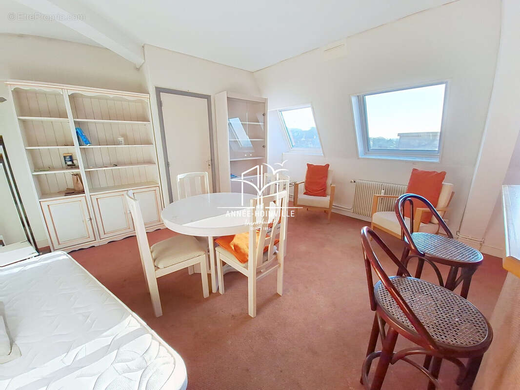 Appartement à BLONVILLE-SUR-MER