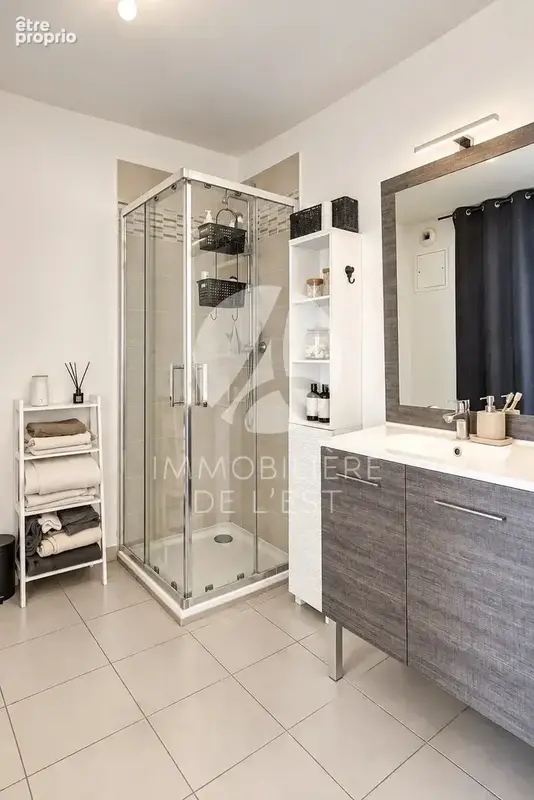 T2 - LYON 8 - 48m² - photo 4