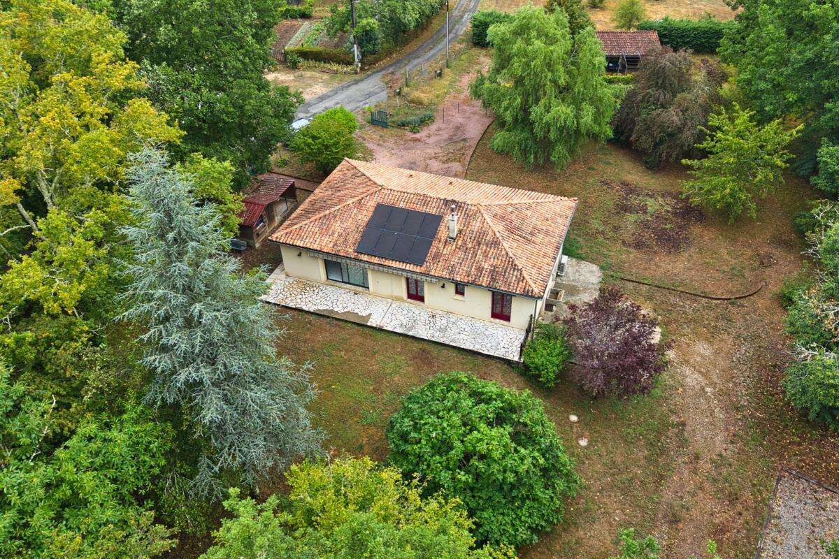 Maison 120 m² à Brantome  - photo 2