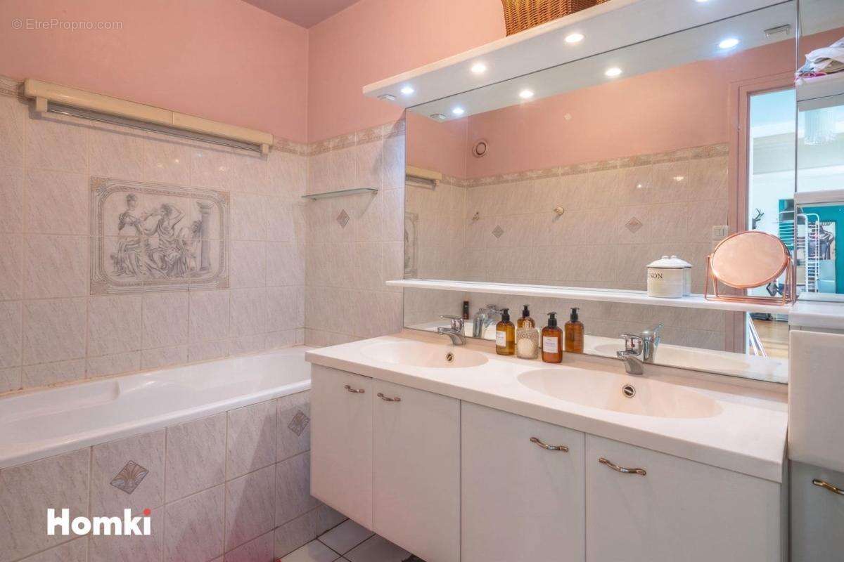Appartement à CALUIRE-ET-CUIRE