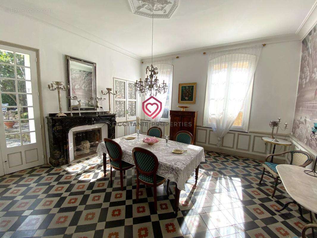 Maison à GINESTAS