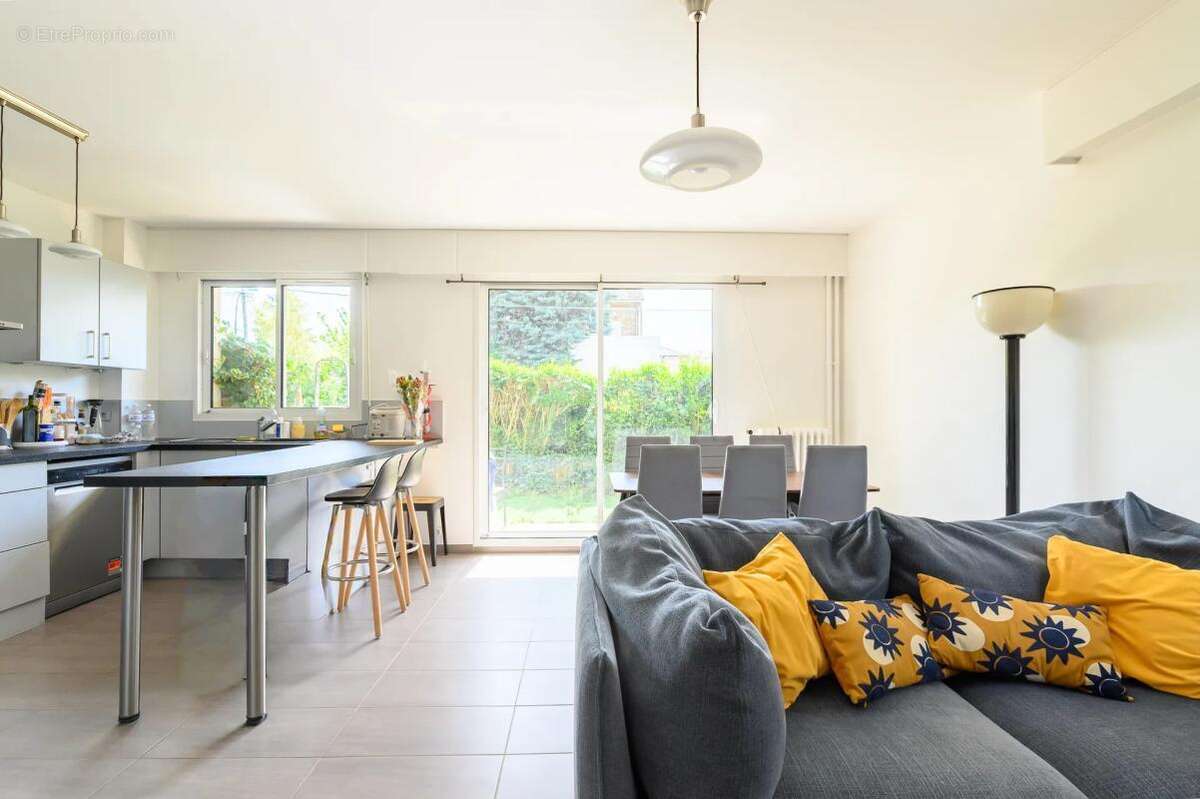 Appartement à SAINT-MAUR-DES-FOSSES