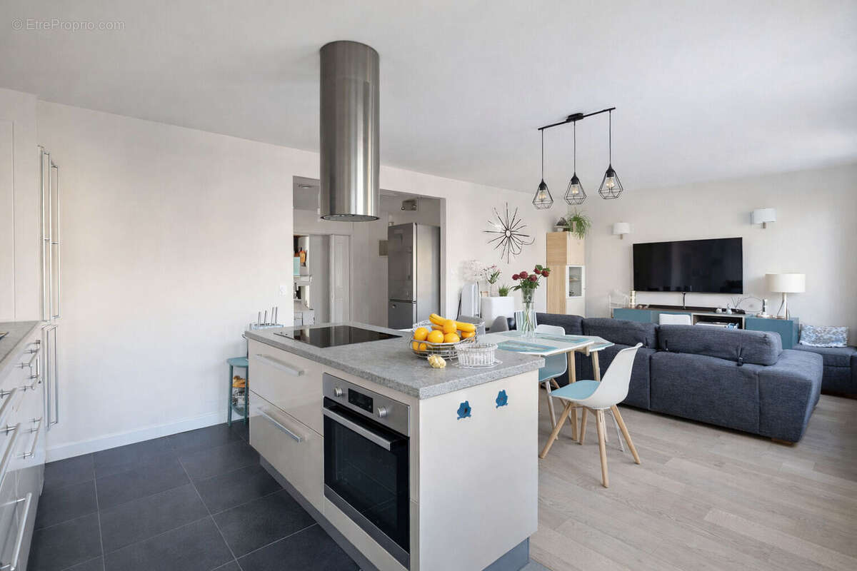 Appartement à SURESNES