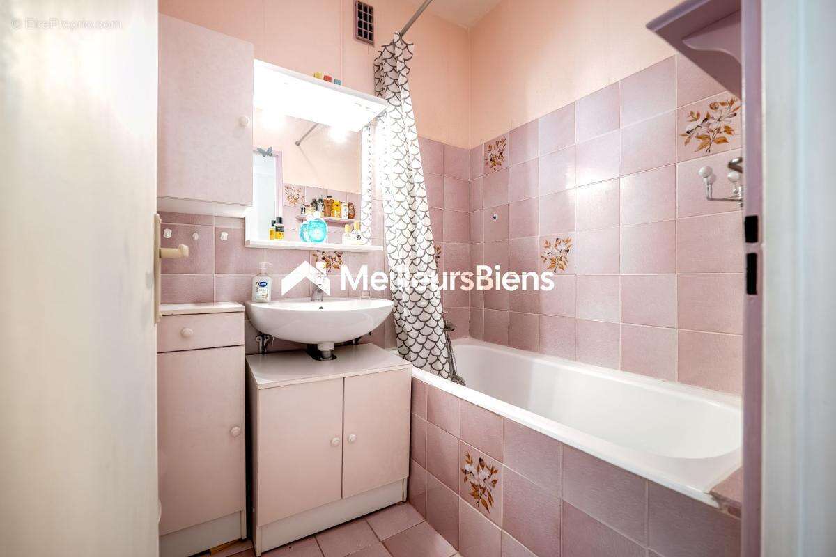 Appartement à FRESNES