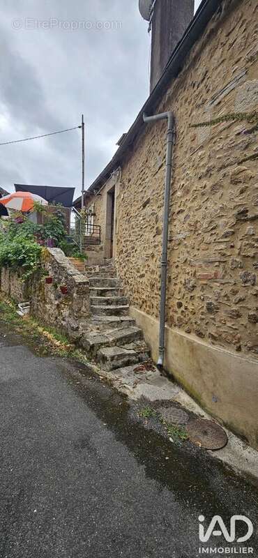 Maison 78 m² à Saint-Chamant  - photo 3