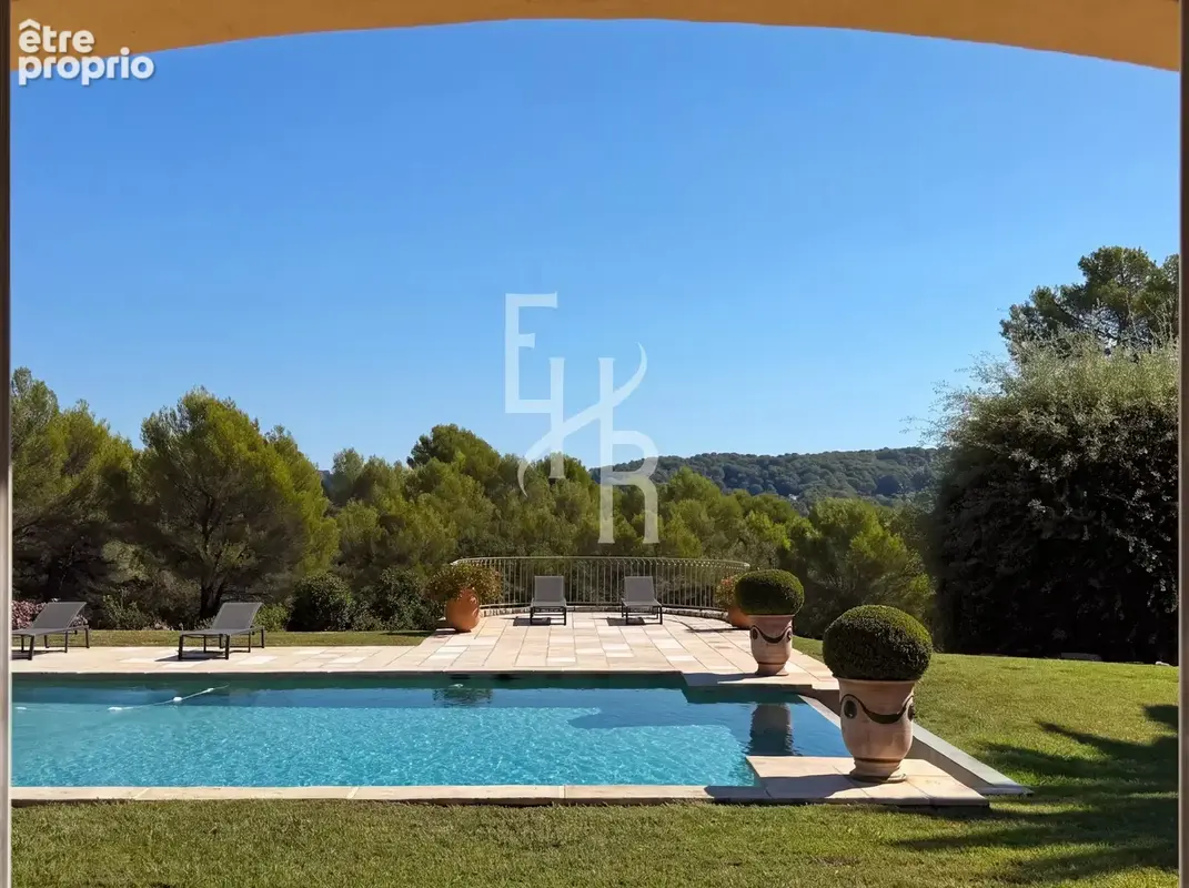 Villa d'exception dans un domaine fermé - photo 4