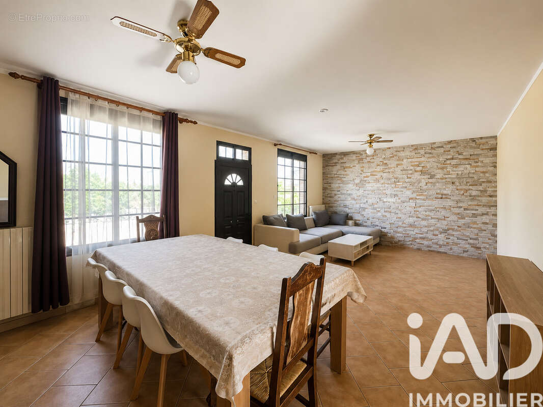 Photo 5 - Maison à MONTFERMEIL