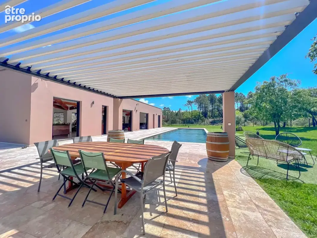Maison 8 pièces 290 m² à vendre à Bagnols-En-Foret (83600) - photo 5