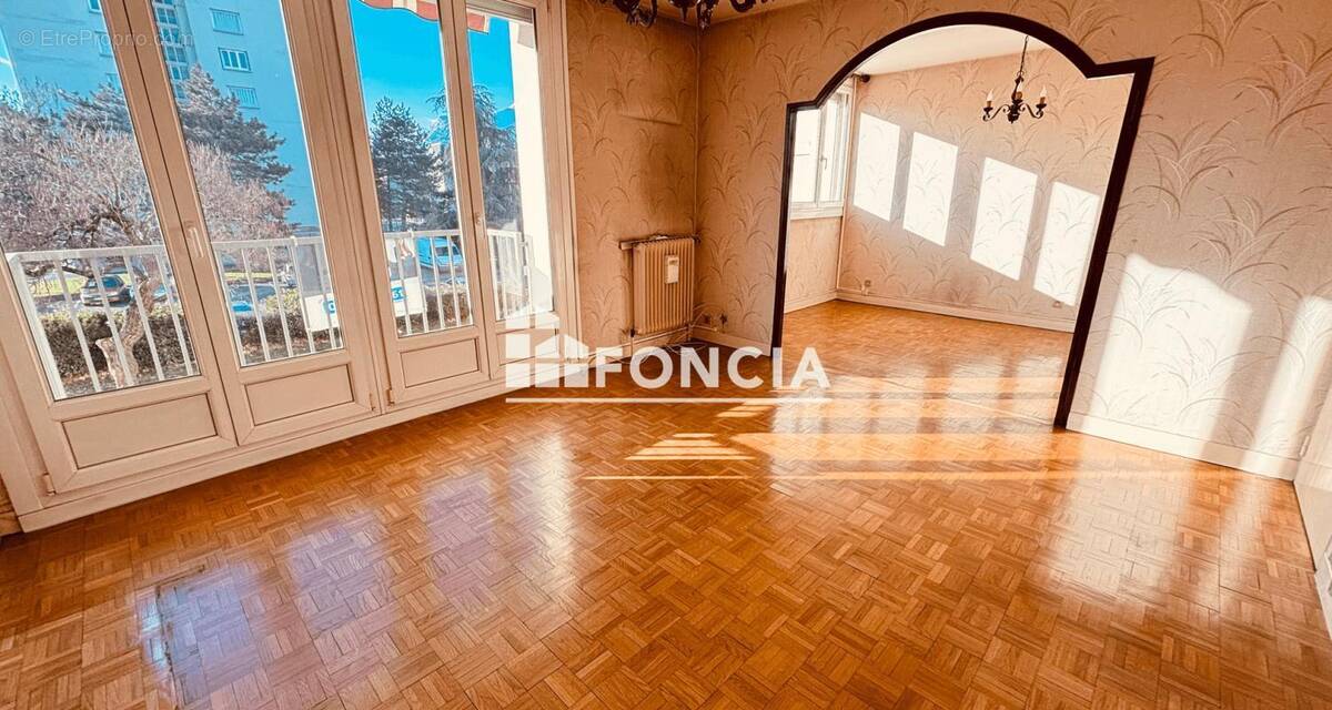 Appartement à ECHIROLLES