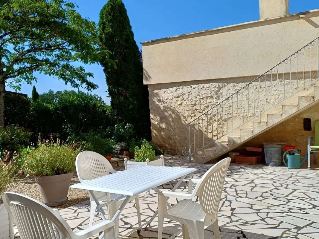 Appartement à RAZAC-DE-SAUSSIGNAC