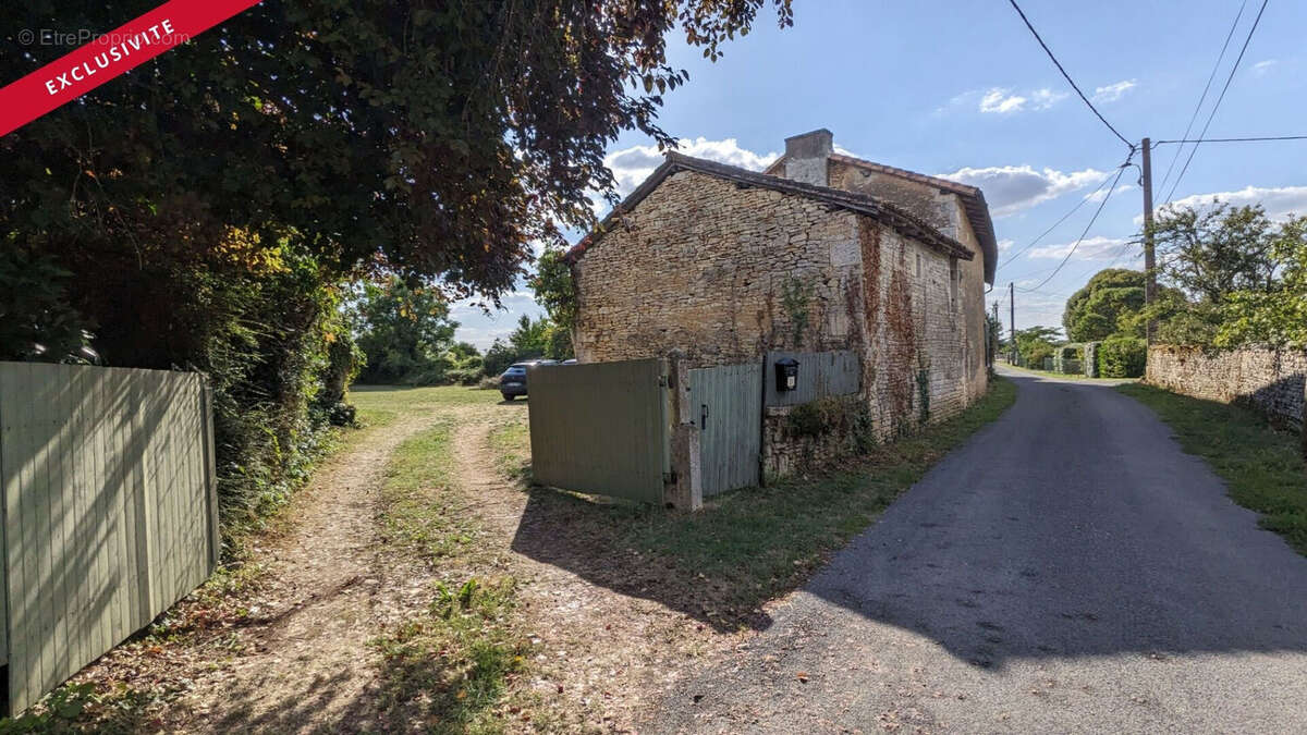 Maison à BLANZAY