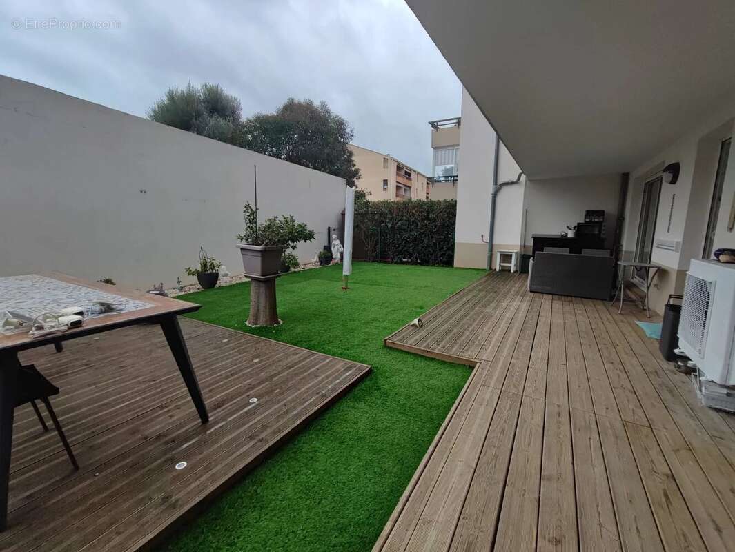 Appartement à SIX-FOURS-LES-PLAGES