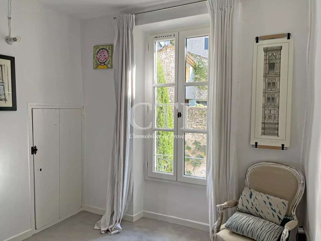 Maison à VAISON-LA-ROMAINE