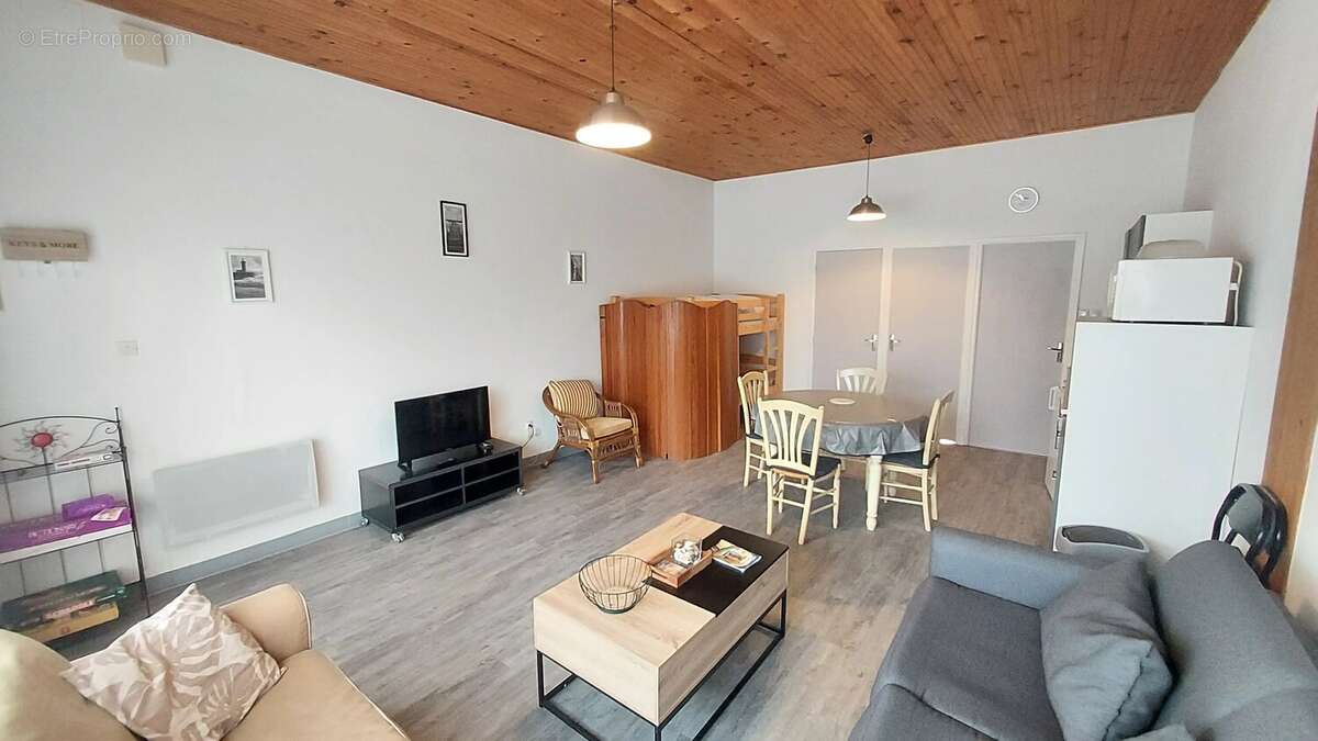 Appartement à CAMIERS