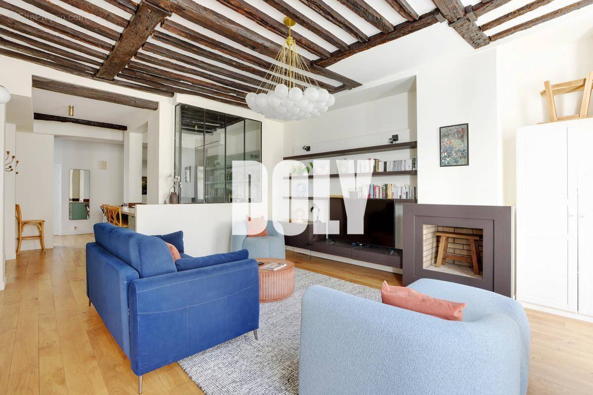 Appartement à PARIS-1E