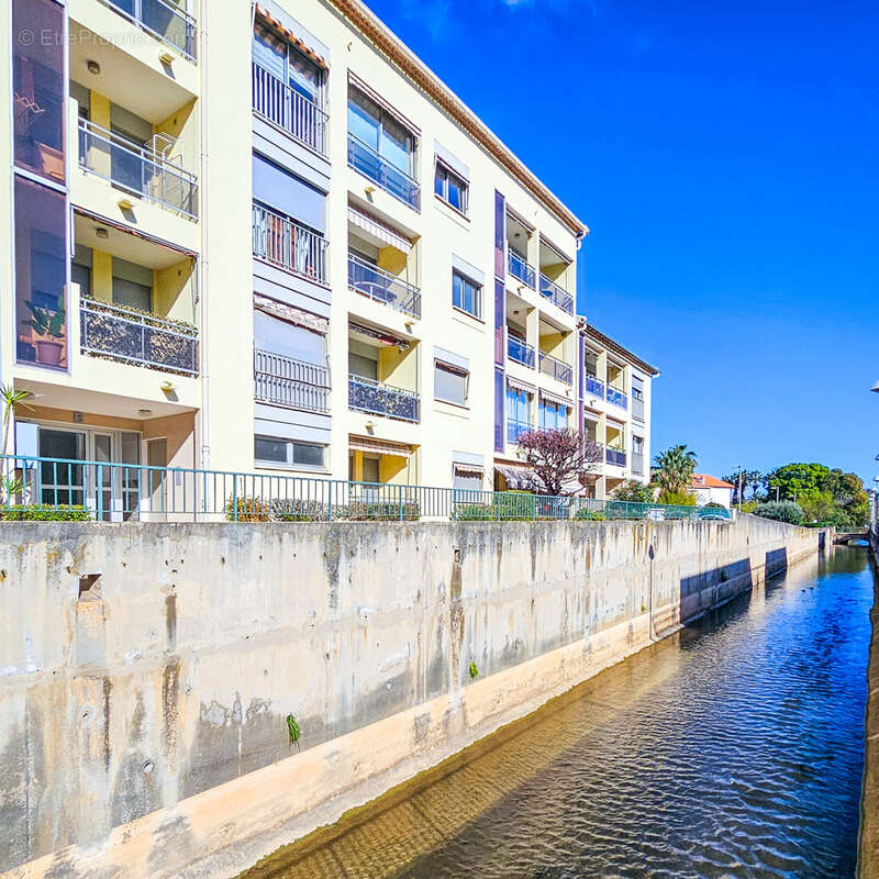 Appartement à HYERES