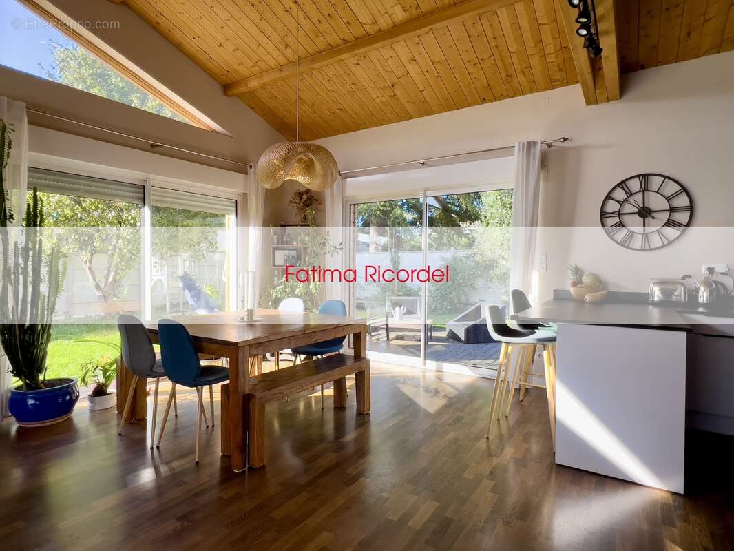 Maison à SAINT-MEDARD-EN-JALLES