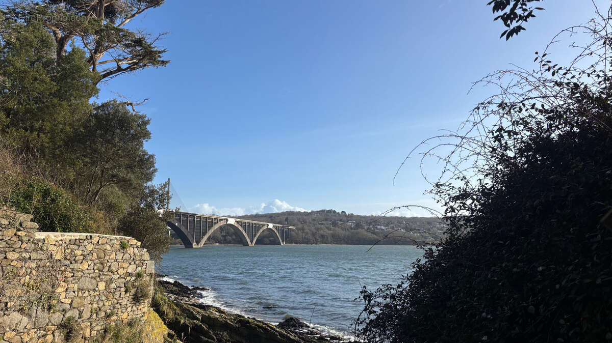 Appartement à LE RELECQ-KERHUON