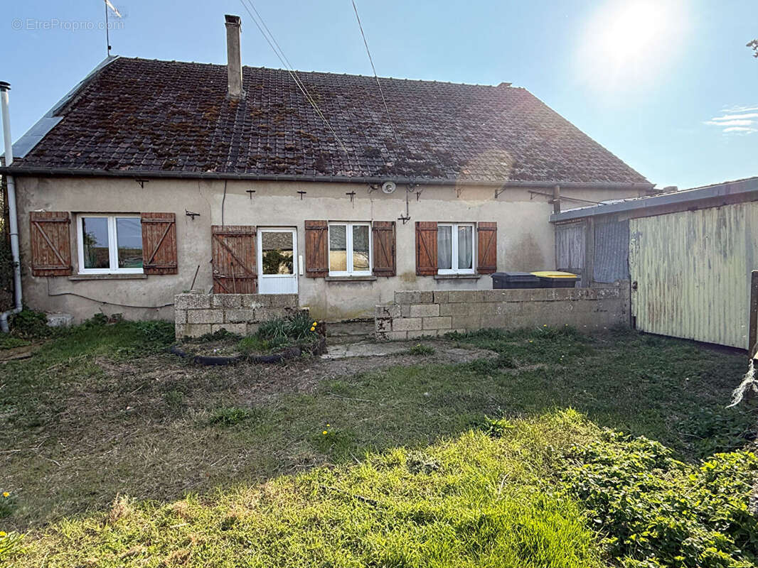 Maison à CROISSY-SUR-CELLE